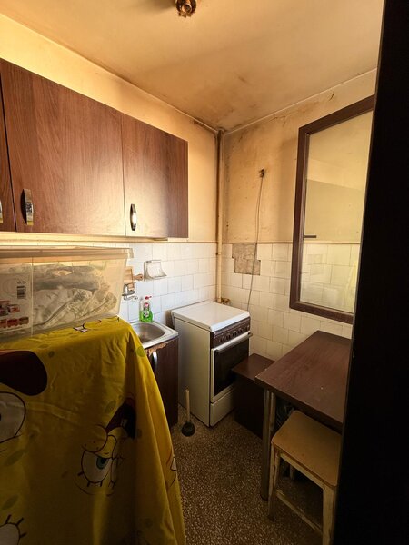 Iancului x Vatra Luminoasa x Maior Coravu, 5 min. Metrou Iancului.